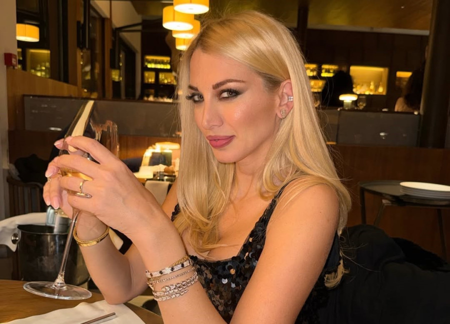 Άγιος Βαλεντίνος: Η Κωνσταντίνα Σπυροπούλου έκανε το πιο διακριτικό και κομψό μανικιούρ που μπορείς να αντιγράψεις