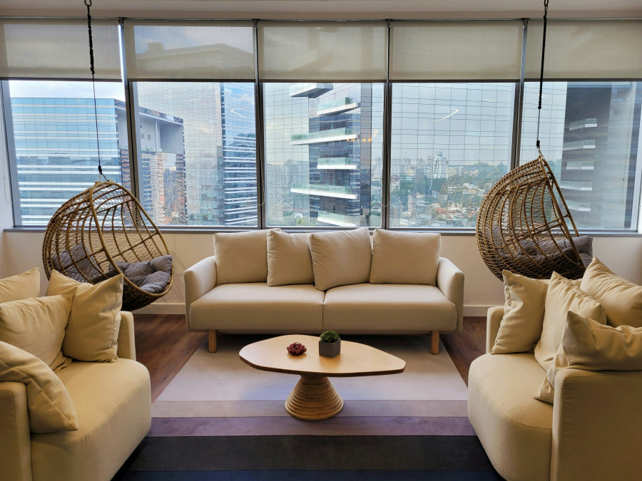 Γιατί κάποιοι διακοσμητές ισχυρίζονται ότι το σπίτι μας χρειάζεται κάτι… παράξενο;