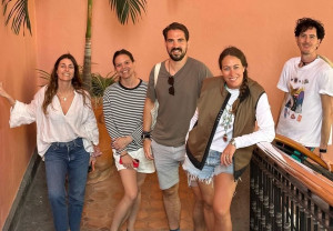 Nina Flohr - Φίλιππος Ντε Γκρες: Οι φωτογραφίες από το νέο τους ταξίδι με φίλους