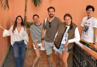 Nina Flohr - Φίλιππος Ντε Γκρες: Οι φωτογραφίες από το νέο τους ταξίδι με φίλους