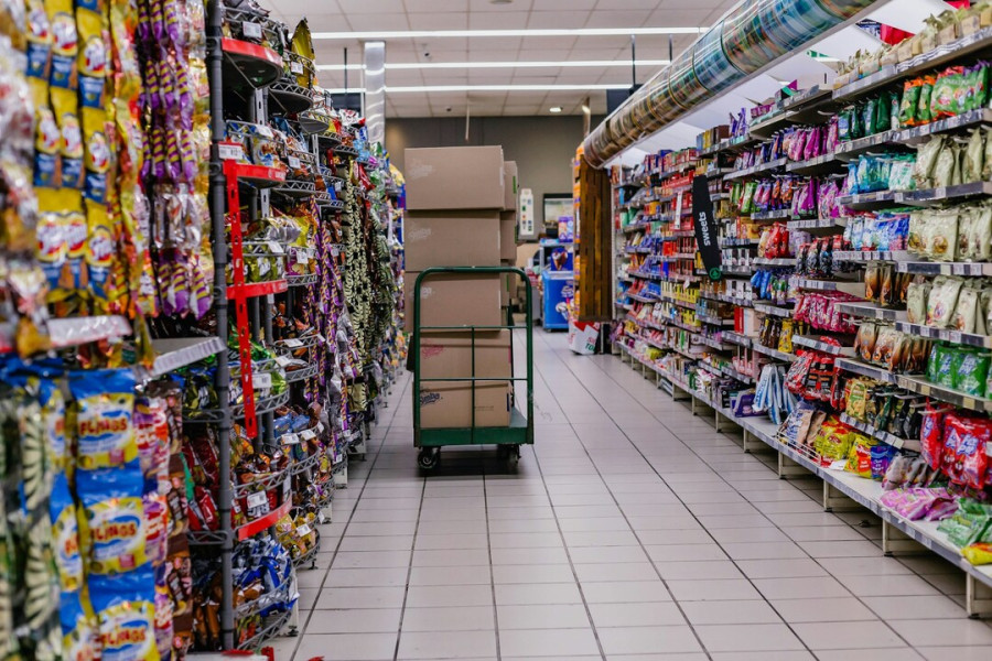 Ο απρόσμενος λόγος που τα σούπερ μάρκετ αλλάζουν συνεχώς τη διάταξη των ραφιών