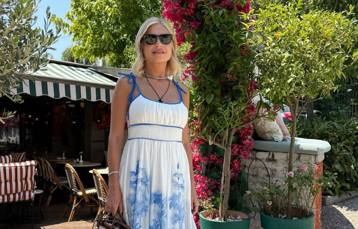 Φαίη Σκορδά όπως λέμε Τζένη Καρέζη! Διαπρέπει στο θαλάσσιο σκι η παρουσιάστρια