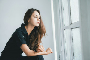 Συγκρίνεσαι με τους άλλους; Γιατί το κάνεις και πώς να το σταματήσεις