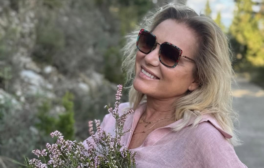 Μαρία Καβογιάννη: Γιόρτασε τα γενέθλιά της με το Happy Birthday εκτελεσμένο με κλαρίνο