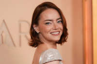 Emma Stone: Το beauty look της στα Όσκαρ είναι η επιτομή του modern elegance