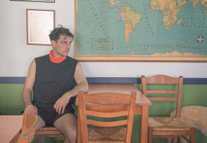 Ο Σπύρος Χατζηαγγελάκης μιλά για τη σχέση του με τη Δάφνη Κιουρκτσόγλου και γιατί δεν κάνει σχέδια γάμου