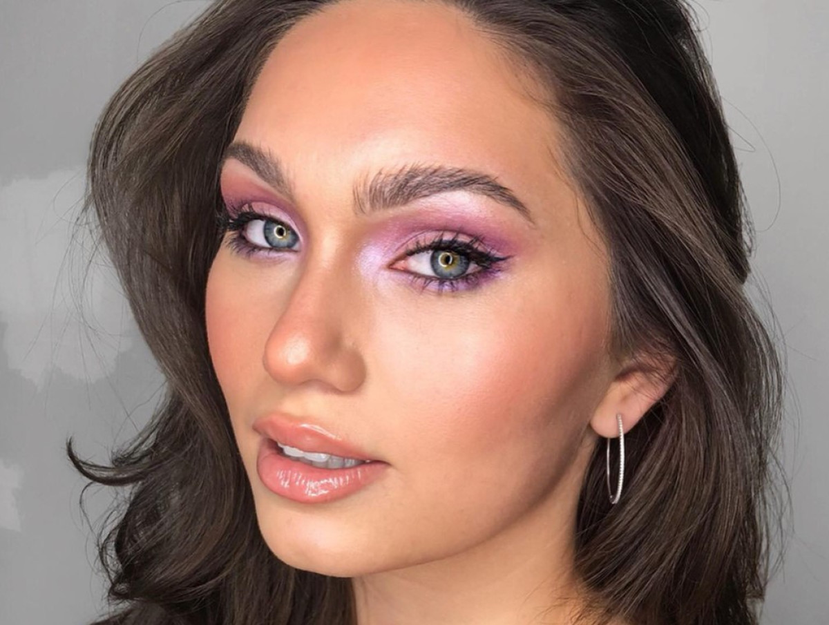 Plum Makeup: Η μωβ σκιά ματιών είναι η ομορφότερη τάση της άνοιξης