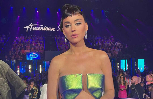 Ολόγραμμα στα μάτια: Το νέο make up trend του καλοκαιριού