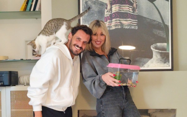 Pet Stories: Ο ηθοποιός Σταύρος Σβήγκος, παρέα με τον Μιστόμαν, τον Σουρούνη και το Πιτσικάκι