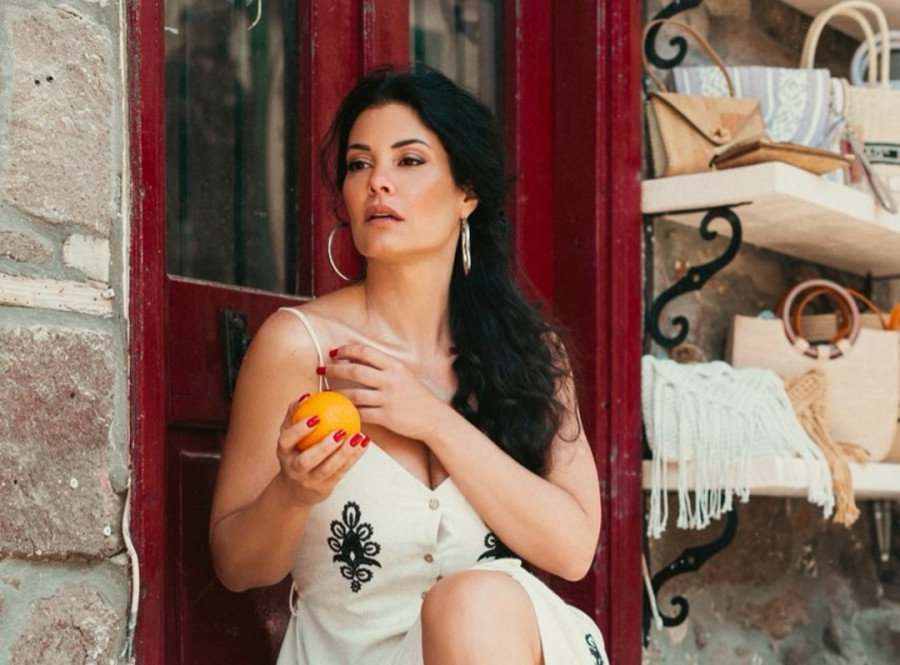 Μαρία Κορινθίου: Μιλάει ανοιχτά για τη σχέση της με τον Γιώργο Καραθανάση και αποκαλύπτει τι την γοήτευσε σε εκείνον