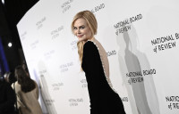 Δοκίμασε το moody μανικιούρ της Nicole Kidman για να ξεφύγεις από τα καλοκαιρινά neon