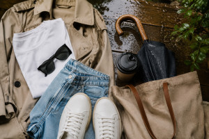 Τα fashion pieces που βοηθούν όταν ο καιρός δεν ξέρει τι θέλει όπως τώρα