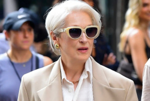 The Devil Wears Prada 2: Οι κατακόκκινες γόβες της Miranda Priestly ξεσηκώνουν ήδη το διαδίκτυο