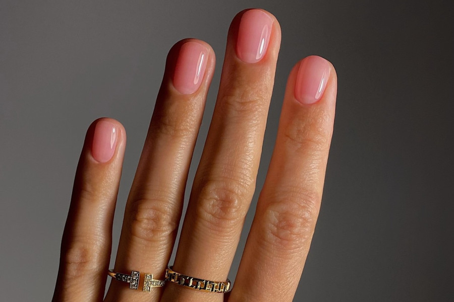 Oil Nails: Η τάση που φέρνει την περιποίηση προσώπου...στα άκρα σου (για χέρια αψεγάδιαστα περιποιημένα)