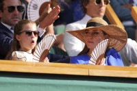 Kate Middleton: Πήρε τη Charlotte και μπήκαν στο μετρό του Λονδίνου σαν κοινές θνητές