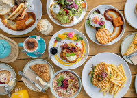 Γιατί το brunch τον Αύγουστο είναι η πιο έξυπνη διατροφική επιλογή