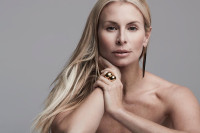 Niki Taylor: Το ένα beauty step που δεν διαπραγματεύεται ούτε σε διακοπές