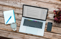 Summer CV refresh: Τι να αλλάξεις στο βιογραφικό σου τώρα που έχεις λίγο χρόνο