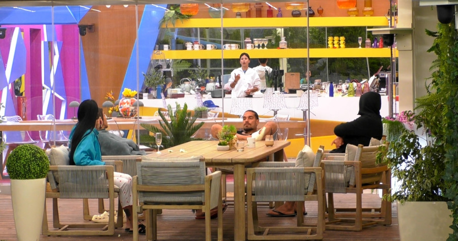 Big Brother - Φένια: Απολογήθηκε αλλά δεν έπεισε! Λυσσομανά το Χ εναντίον της, επιστράτευσε ως και το ChatGTP για να της απαντήσει!