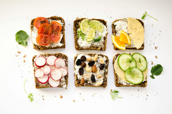 5 τρόποι να κάνεις το cottage cheese ακόμα πιο χορταστικό (και νόστιμο!)