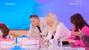 Buongiorno: Διπλά γενέθλια, διπλές τούρτες για Σκορδά και Ουγγαρέζο - Η ευχή όλο νόημα της παρουσιάστριας στον συνεργάτη της