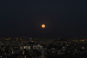 Το «παγωμένο φεγγάρι» του Δεκεμβρίου θα βοηθήσει 3 ζώδια να χαλαρώσουν