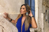Ελένη Πετρουλάκη: Βγήκε βόλτα στα Ματογιάννια και τελικά έκανε... στάσεις για φωτογραφίες