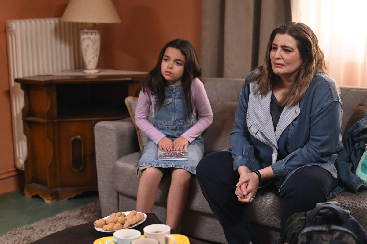 Να με λες μαμά: Η Χρύσα εντοπίζει την Ξένια και το παιδί. Και τώρα;