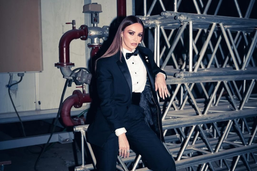 Η Μπέττυ Μαγγίρα πήγε κομμωτήριο. Μαντεύεις με τι τραγούδι ταυτίστηκε από τη χαρά της;