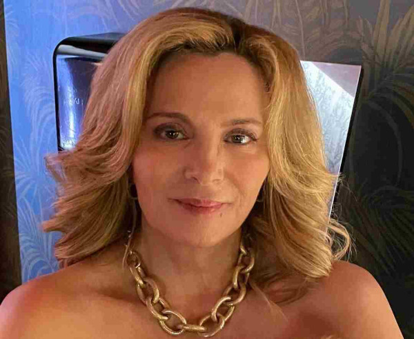 Kim Cattrall: Η πρωταγωνίστρια του Sex and the City δηλώνει στα 66 της ότι είναι ανοιχτή στα botox και τα fillers