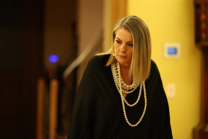 Να μ&#039; αγαπάς: Σοφία και Θεόφιλος συγκρούονται αλλά η Άννα τους ακούει και υποψιάζεται