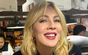 Σμαράγδα Καρύδη: Πέρασε για guest από τη σειρά Τρομεροί Γονείς και πήρε beauty info για θεραπεία ομορφιάς