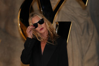 Γιατί το στιλ της Kate Moss από τα 90s είναι πιο inspiring από ποτέ το 2026;