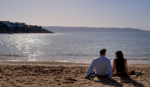 ΗΟΤΕΛ ΕΛVIRA: Σεζόν για πάντα με ανατροπή