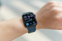 Κι όμως! Υπάρχει τρόπος να καταλάβεις τι ώρα είναι χωρίς να κοιτάξεις το ρολόι