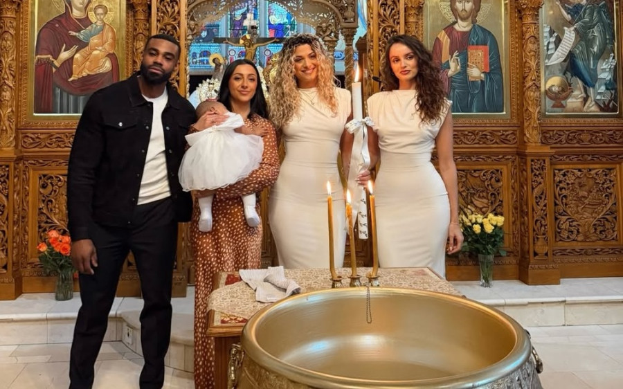 Antigoni: Εν μέσω των promo για την Eurovision έγινε νονά!