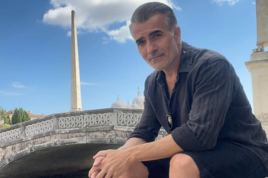 Παύλος Σταματόπουλος: Είχε βραδινά διλήμματα, τα ανέβασε στο Insta αλλά οι απαντήσεις που πήρε δεν ήταν... ευγενικές