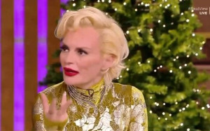 Χριστοπούλου: Με το custom made φόρεμα της Klavdia για το Blue Carpet της Eurovision στην TV (Αποκλειστικό)