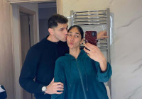 Baby bump στην παραλία! Η Παρασκευή Κερασιώτη απολαμβάνει τον ήλιο με τον αρραβωνιαστικό της λίγο πριν γίνουν γονείς