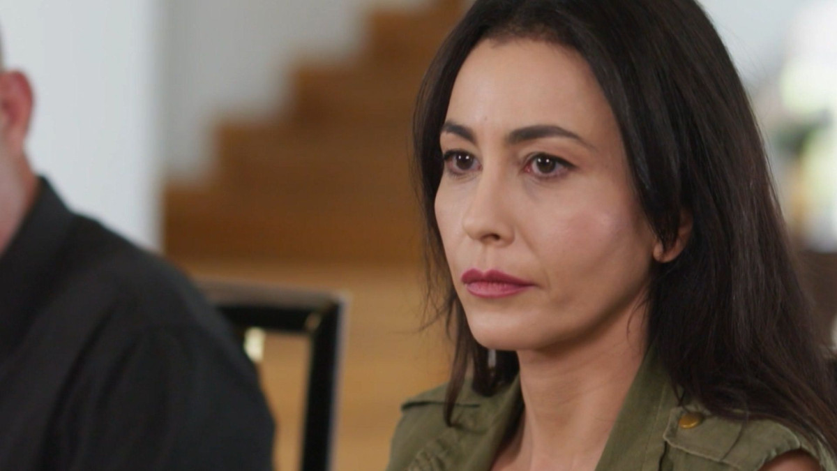 Η γη της ελιάς: Ο Στάθης ζητάει απο την Ερωφίλη να πάρει διαζύγιο. Θα το κάνει;