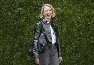 Ξέχνα το «Cunty Little Bob» - Η Carrie Coon εμφανίστηκε στα Emmy με ένα πλήρες Pixie