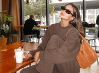 Γιατί όλα τα it-girls τρώνε ντομάτες για πρωινό;