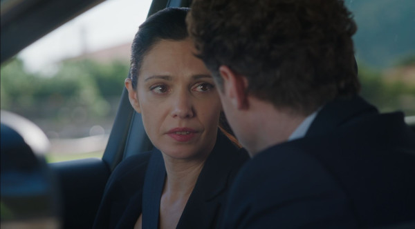 Μια νύχτα μόνο: Η Αρετή παραδίδεται στον έρωτα κι ένα φιλί τα αλλάζει όλα