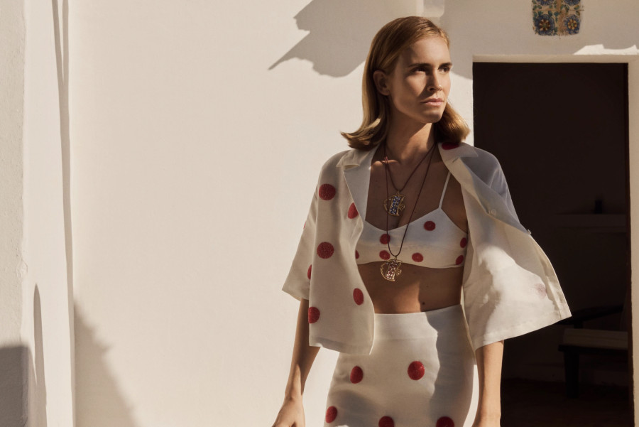 8 fashion Instagram accounts που πρέπει να ακολουθήσετε για να ανανεώσετε τα looks σας αυτό το καλοκαίρι