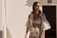 8 fashion Instagram accounts που πρέπει να ακολουθήσετε για να ανανεώσετε τα looks σας αυτό το καλοκαίρι