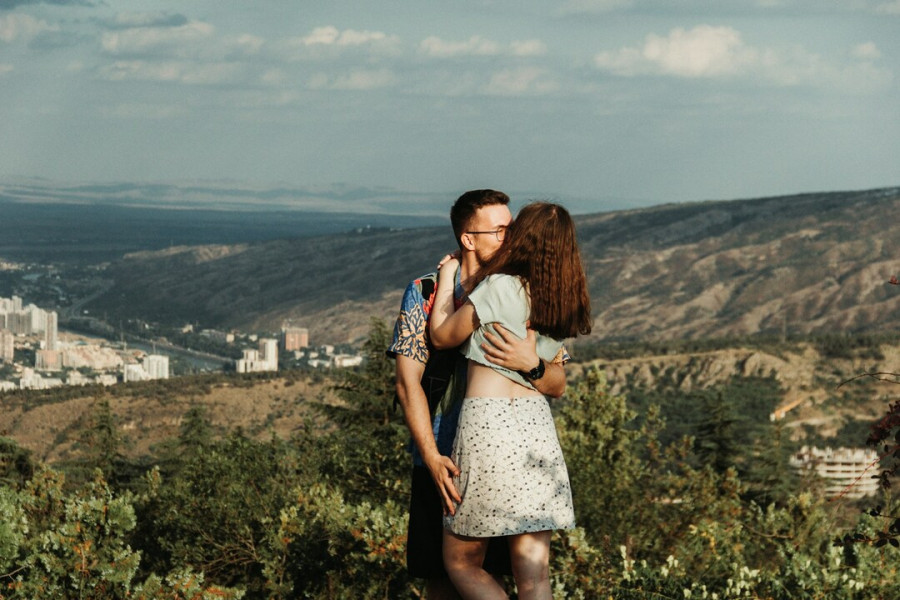 Πότε είναι η σωστή στιγμή για να πεις το πρώτο «σε αγαπώ» στον σύντροφό σου;