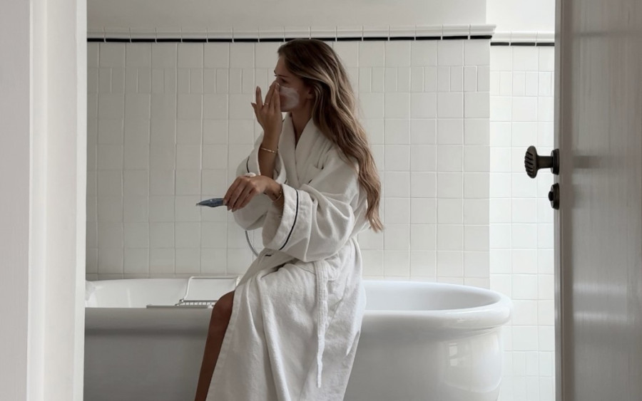 5 skincare μύθοι που σαμποτάρουν το δέρμα σας