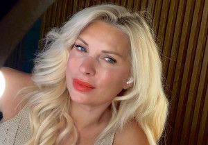 Ελένη Μενεγάκη: Η επιστροφή της στο make up on είναι αυτό ακριβώς που περιμέναμε