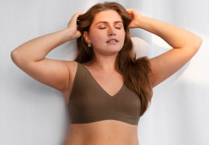 Αυτός ο ανησυχητικός αριθμός γυναικών αποφεύγει τη σεξουαλική επαφή επειδή νιώθει «πολύ παχιά»