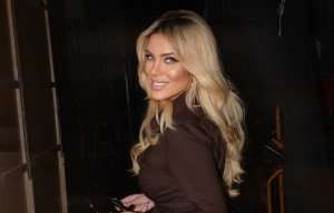 Κατερίνα Καινούργιου: Η τρυφερή κίνηση του σκύλου της (που κάθε κατοικίδιο κάνει)